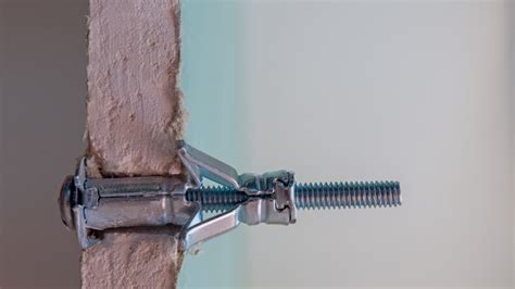 The Benefits Of Using A Drywall Anchor