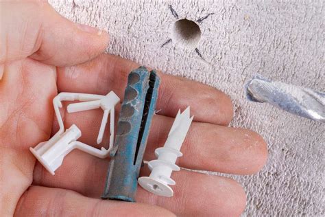 The Benefits Of Using Drywall Anchors In Home Improvement