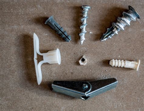 Tools You Need To Remove Drywall Anchors Efficiently